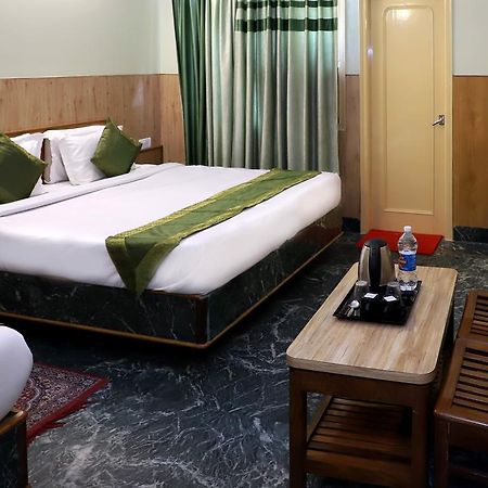 Oyo 22075 Hotel Bali Palace Katra  Exterior photo